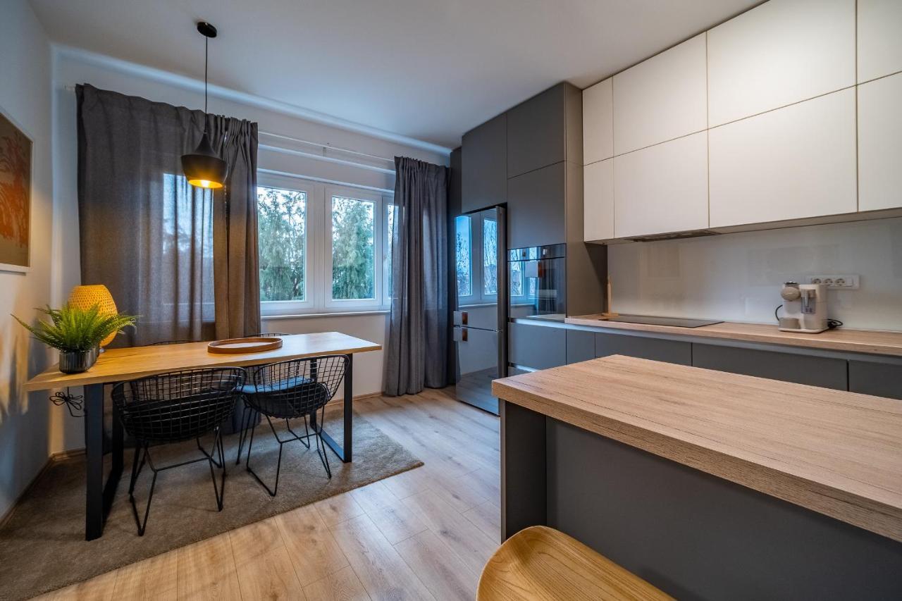 Court Crossing Apartment Zagreb Extérieur photo